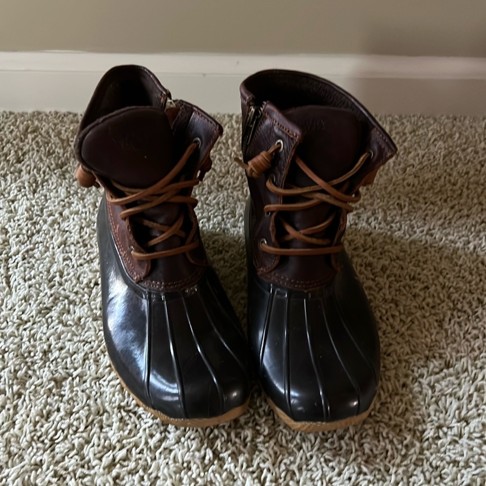 Women’s sperry rain boot